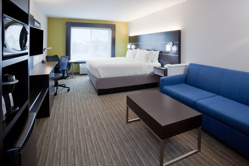 HOLIDAY INN EXP STES DICKINSON