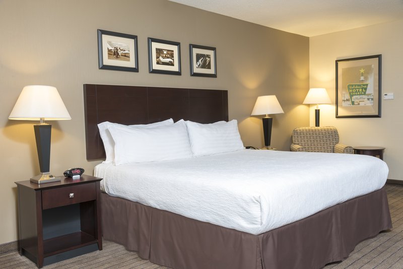 HOLIDAY INN AURORA