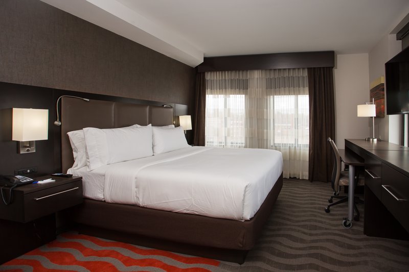 Holiday Inn Express Springfield Downtown