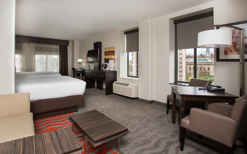Holiday Inn Express Springfield Downtown