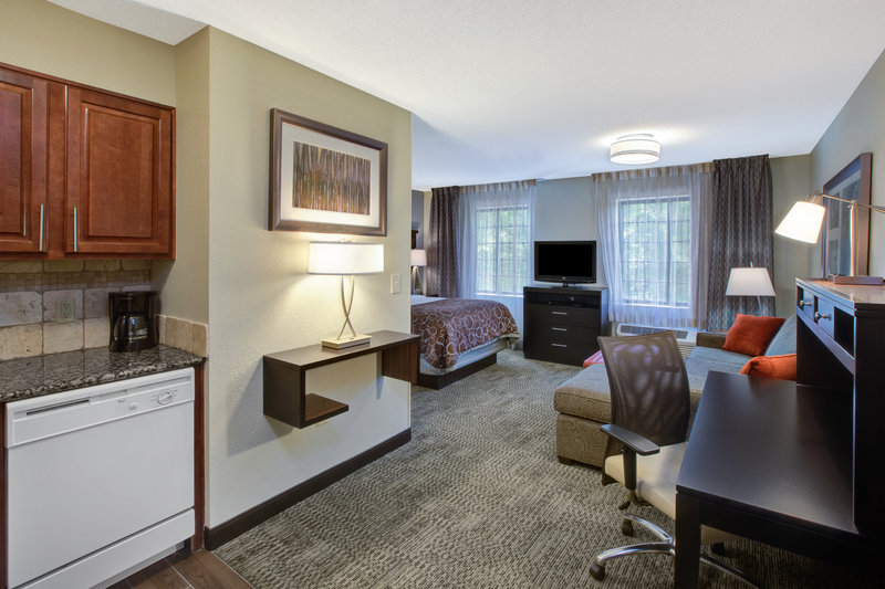 STAYBRIDGE SUITES EAST