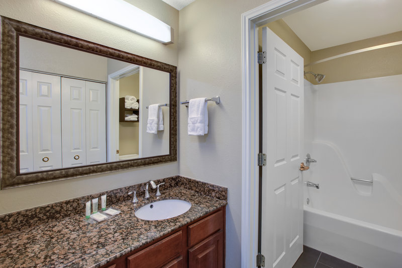 STAYBRIDGE SUITES EAST
