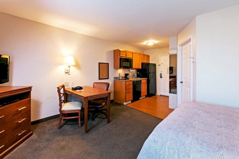 Candlewood Suites – Pearland