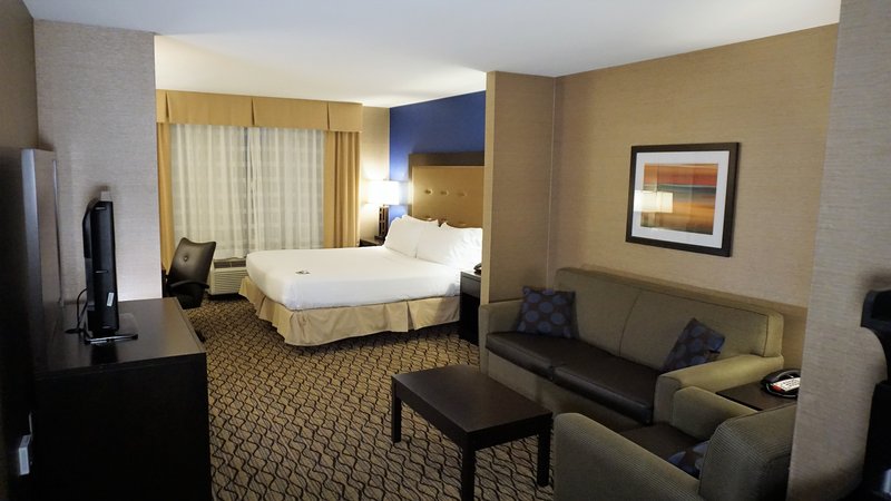 HOLIDAY INN EXP STES GIBSON