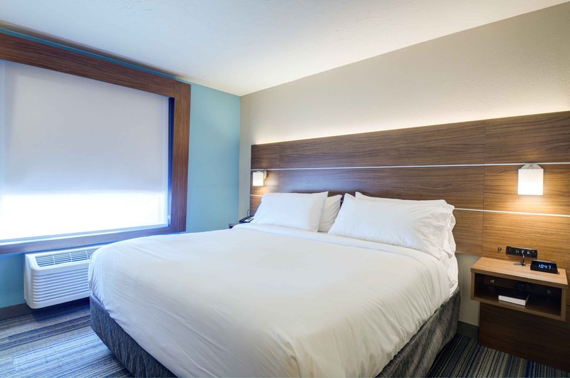 Holiday Inn Express Hotel & Suites North Platte