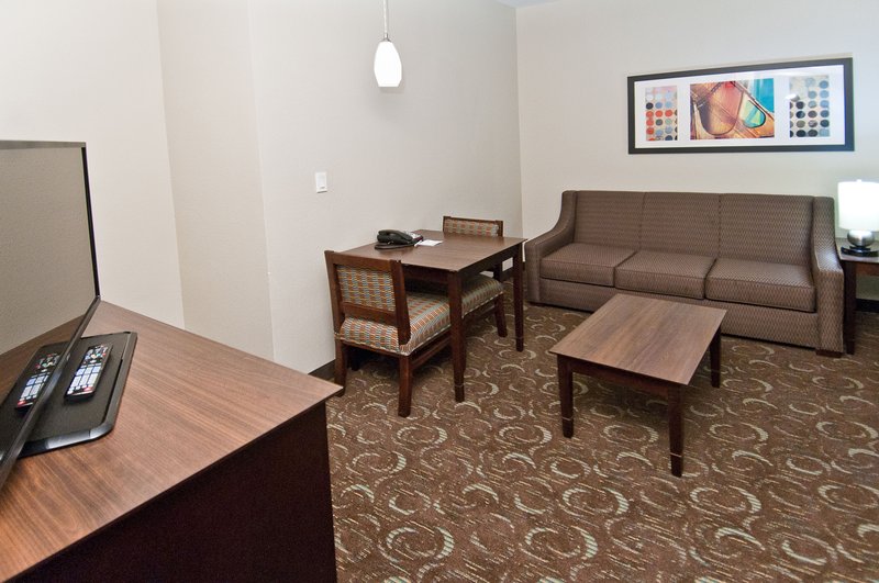 Holiday Inn Express and Suites San Antonio