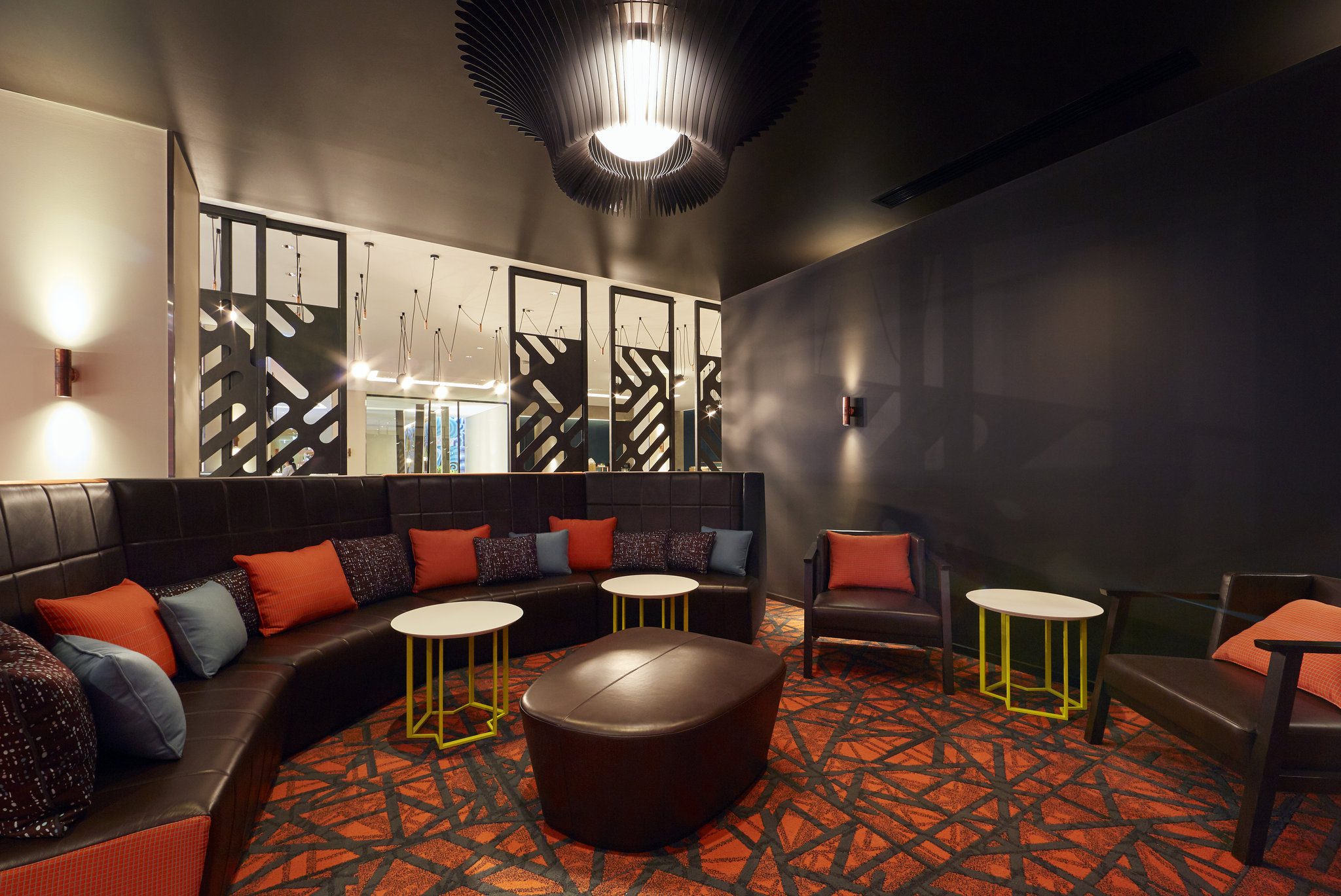 Bar and Lounge