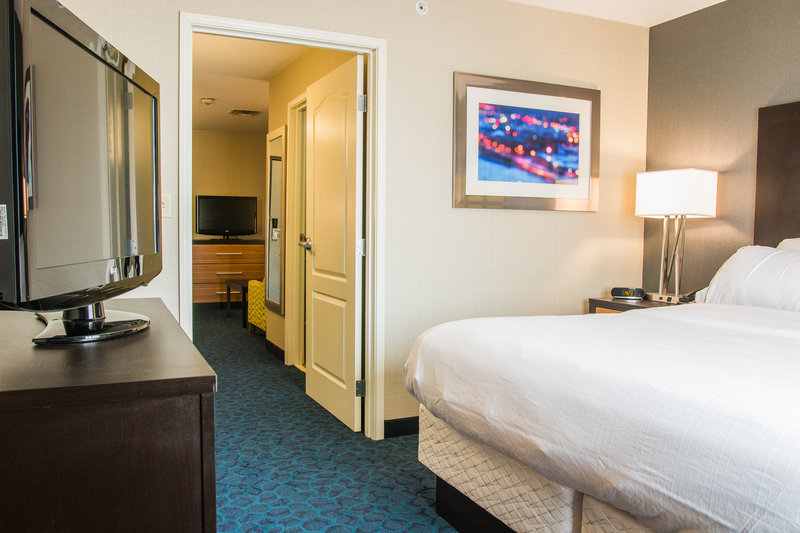 Holiday Inn Express and Suites Jackson
