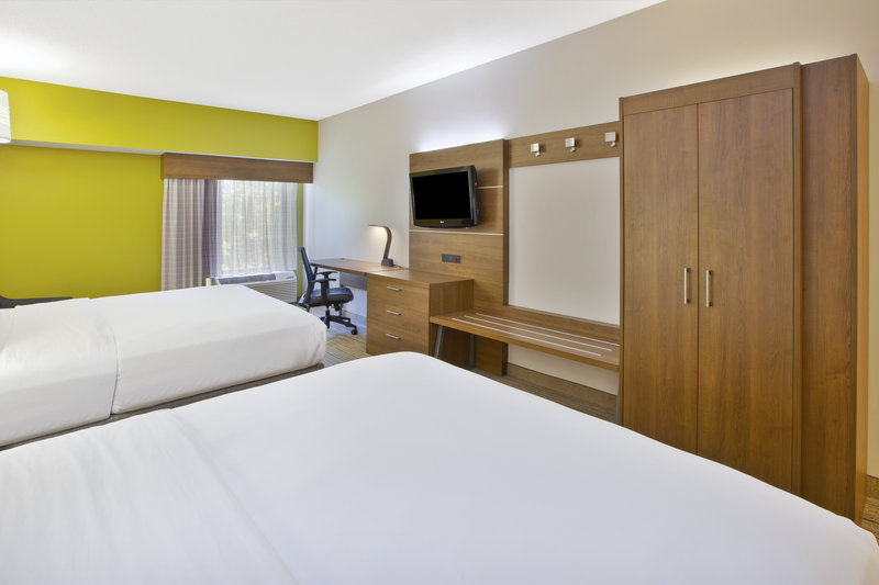 HOLIDAY INN EXP STES MILFORD