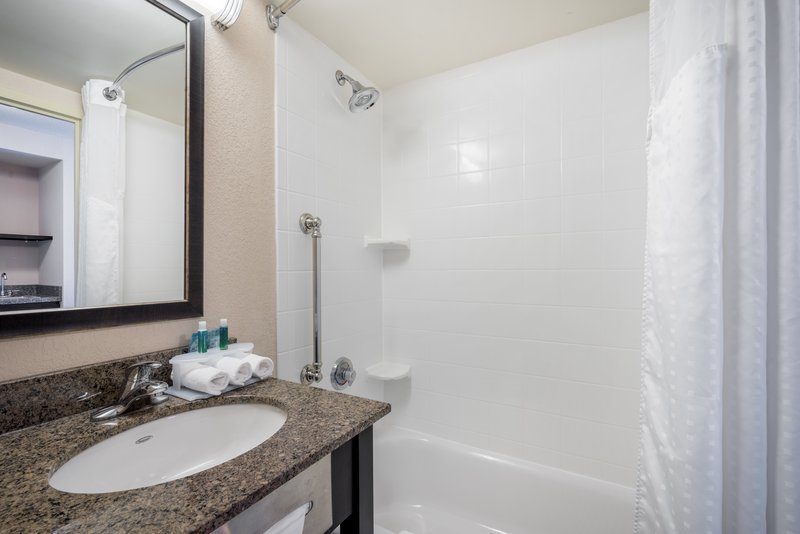 Holiday Inn Express – Military Knadle Hall