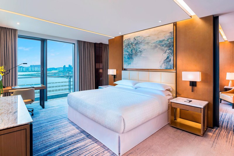 Club Ocean View Suite - Bedroom