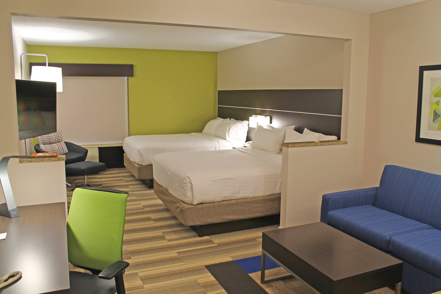 Holiday Inn Express Hotel & Suites Cape Girardeau I-55 Room Type - 2 Queen Suite  Comm Access Roll Shower