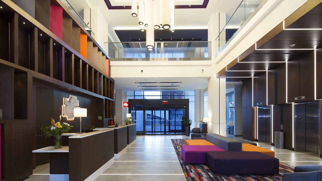 Lobby & Reception
