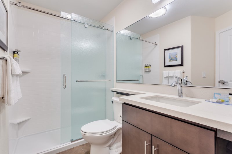 Candlewood Suites Eau Claire I-94
