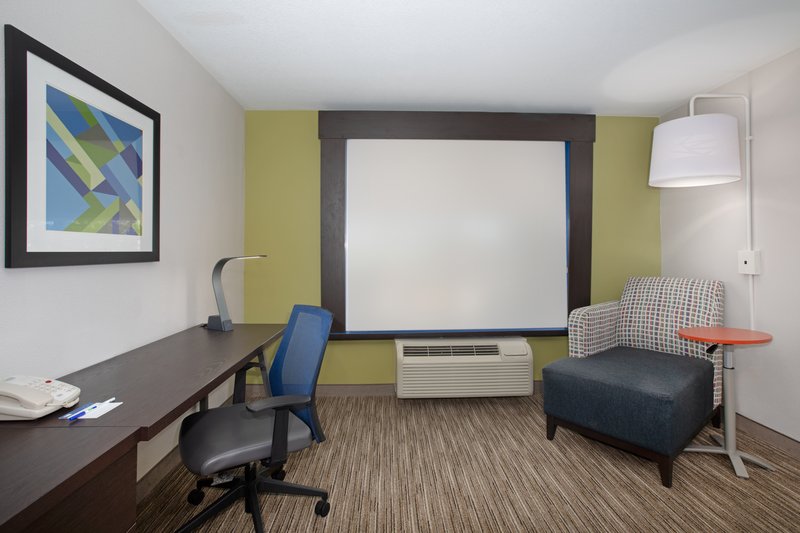 HOLIDAY INN EXP STES LONGMONT