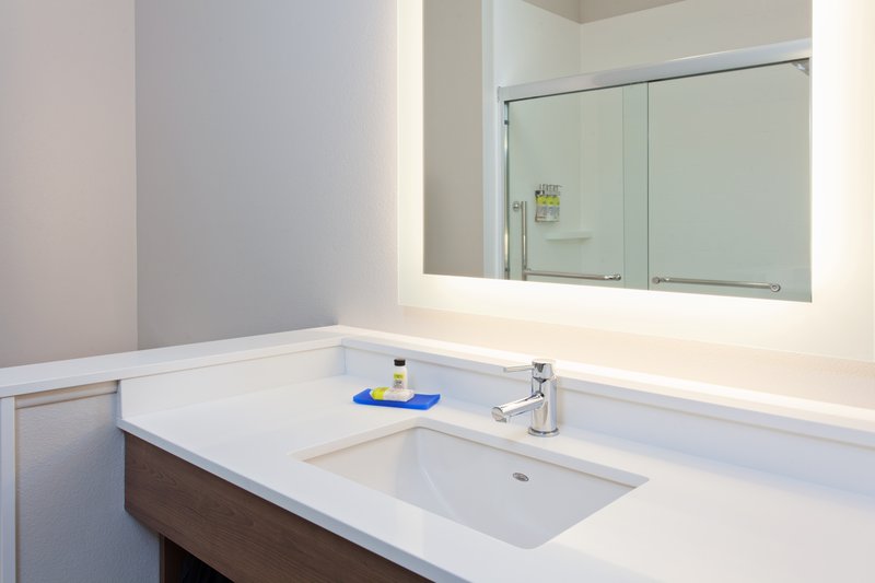 Holiday Inn Express and Suites Moses Lake