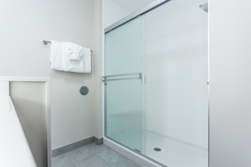 Holiday Inn Express and Suites Rice Lake