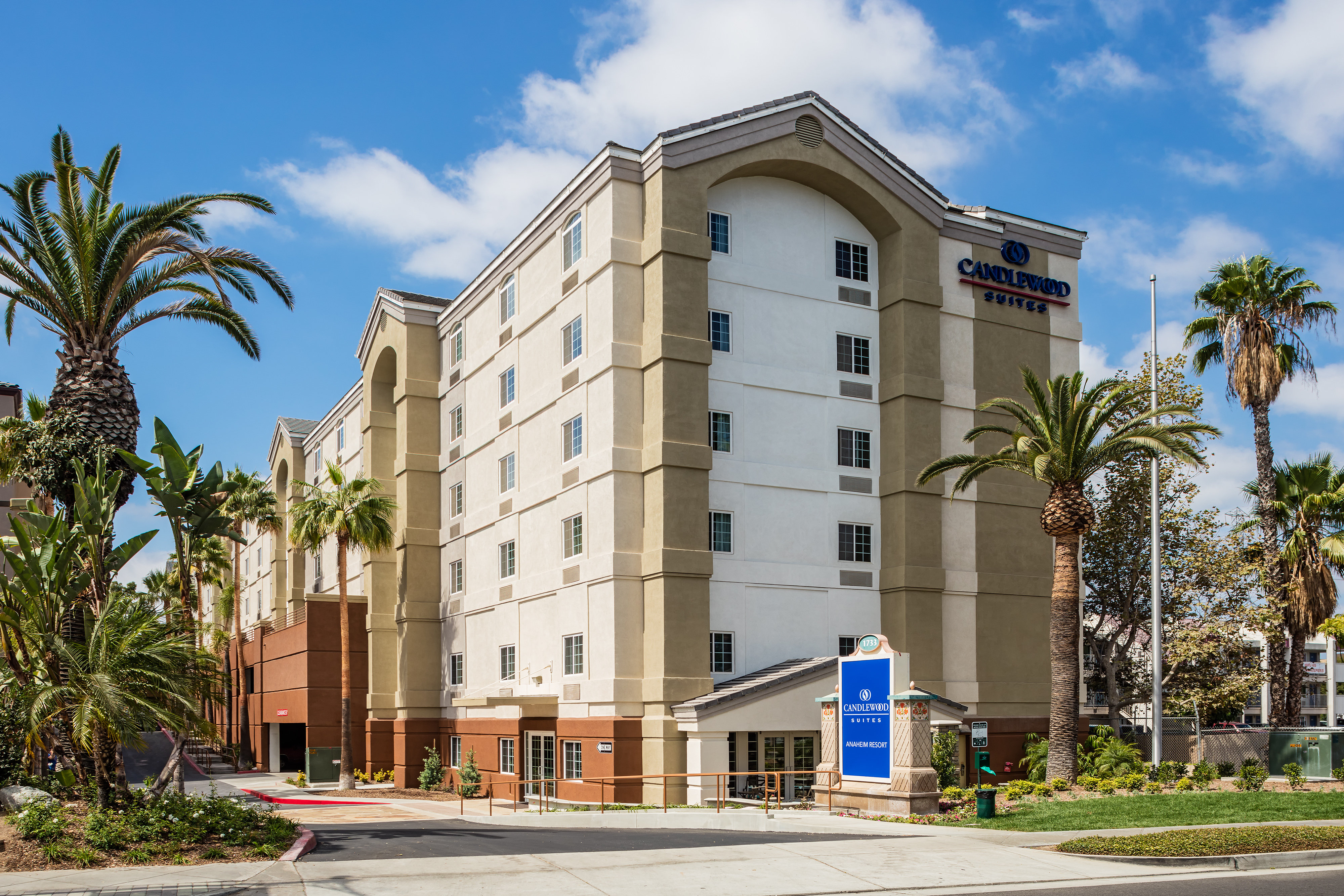 Candlewood Suites Anaheim-Resort Area