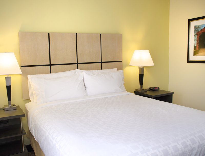 Candlewood Suites Lancaster West