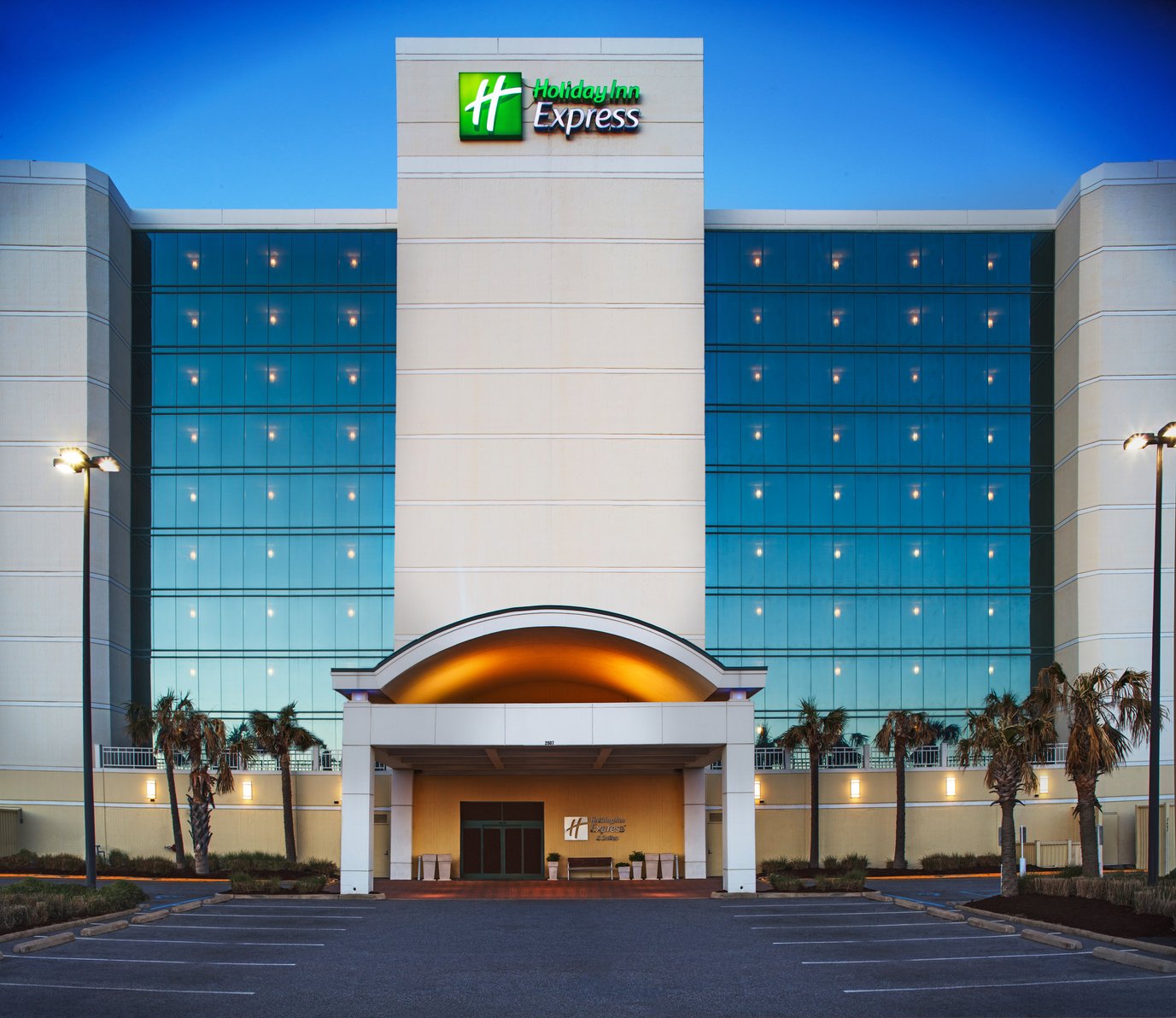 Welcome to the best Virginia Beach Oceanfront hotel!