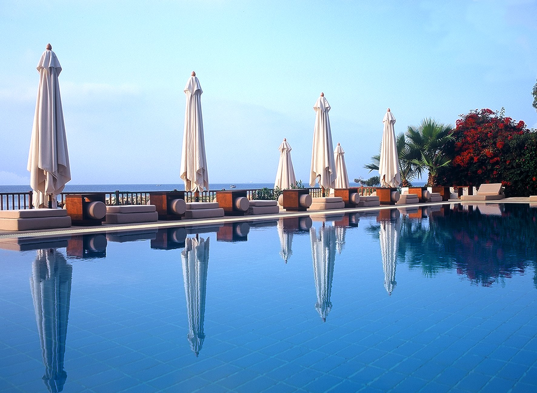 Londa Beach Hotel