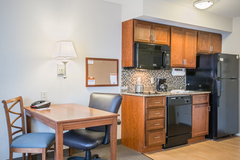 Candlewood Suites Cranberry