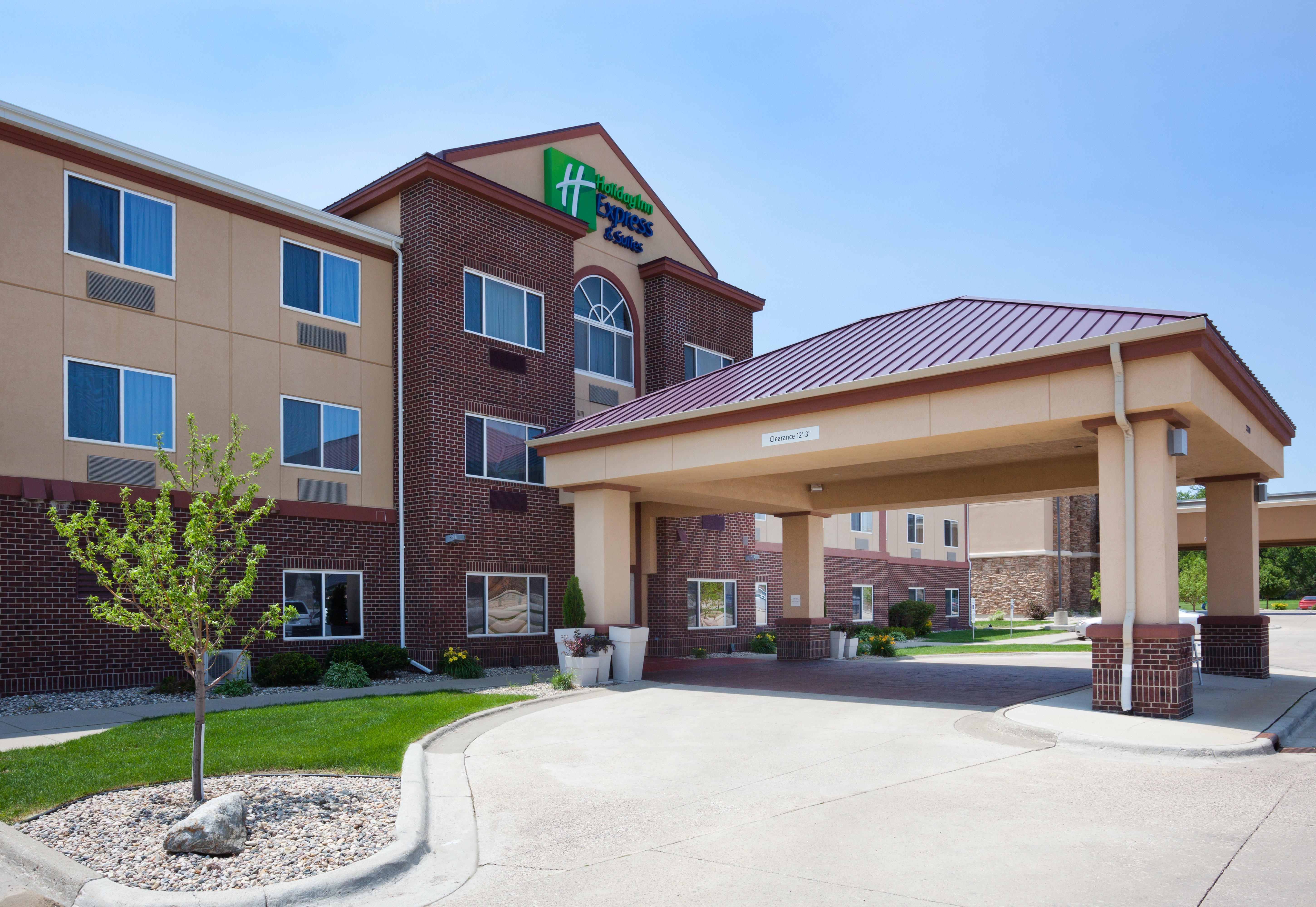 Holiday Inn Express & Suites