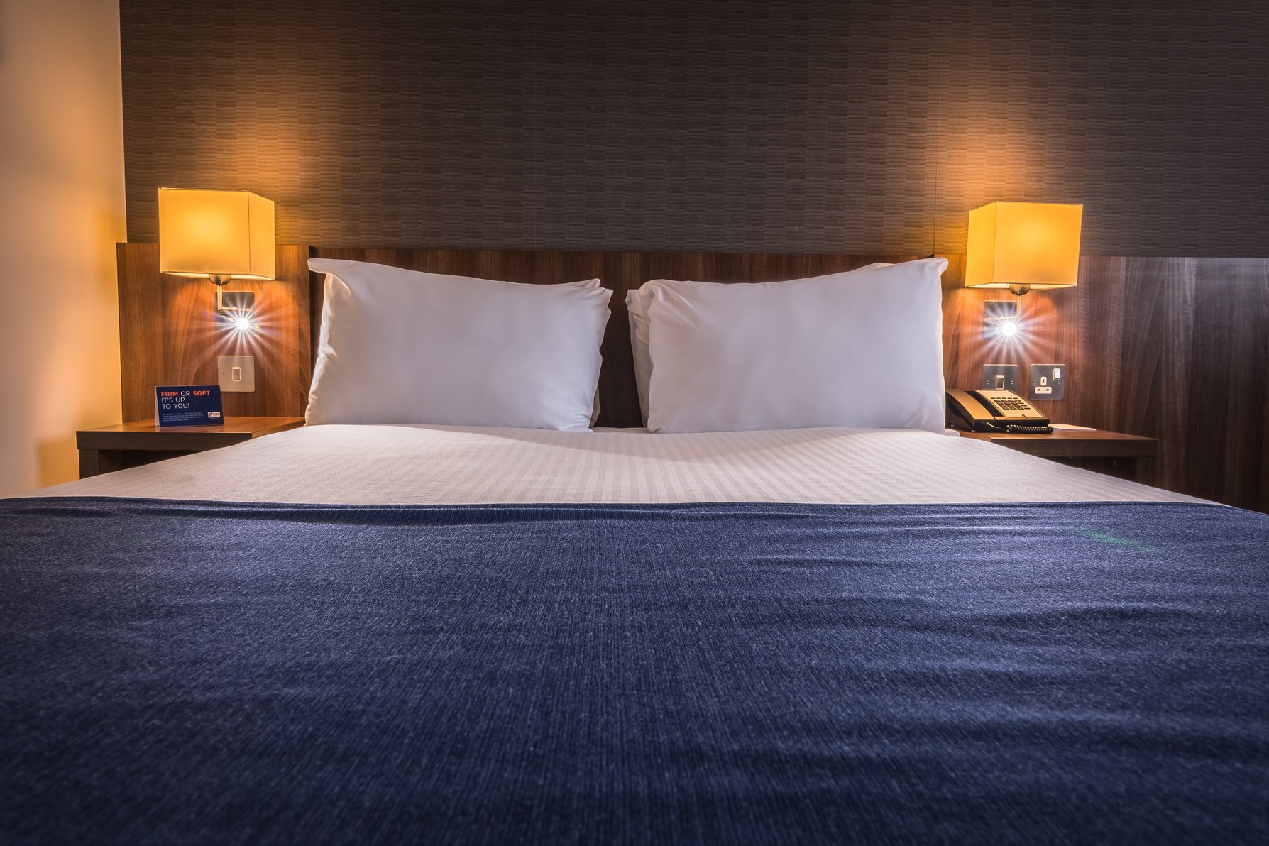 Holiday Inn Express PRESTON - SOUTH Room Type - 1 Double Standard Single Sofa Bed Free Hot Breakfast Holiday Inn Express PRESTON - SOUTH Room Type - 1 Double Standard Single Sofa Bed Free Hot Breakfast