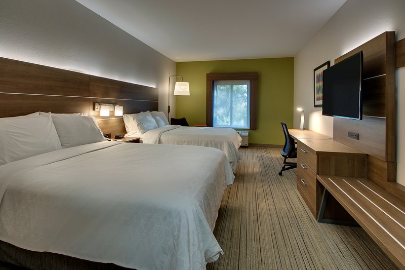 2 QUEEN BEDS NONSMOKING