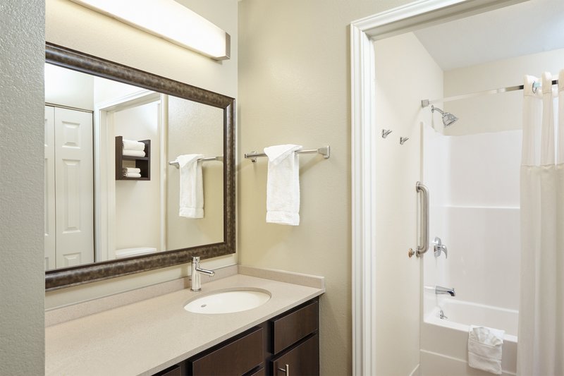 STAYBRIDGE SUITES LINCOLNSHIRE