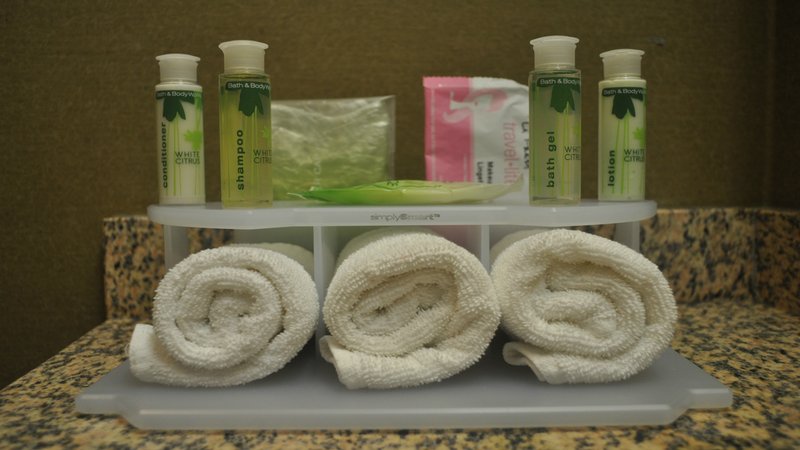 Holiday Inn Express and Suites Greensburg