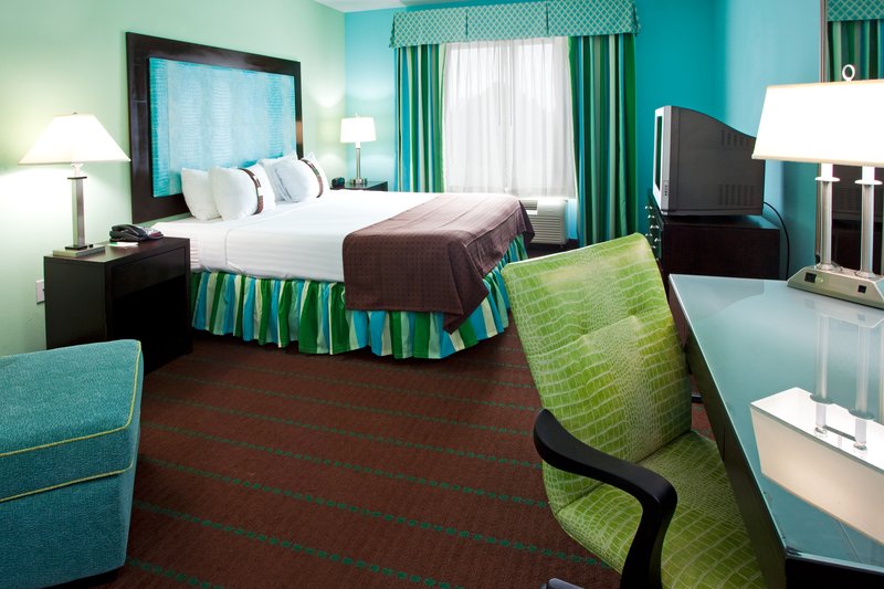 HOLIDAY INN HTL STES CONF CTR