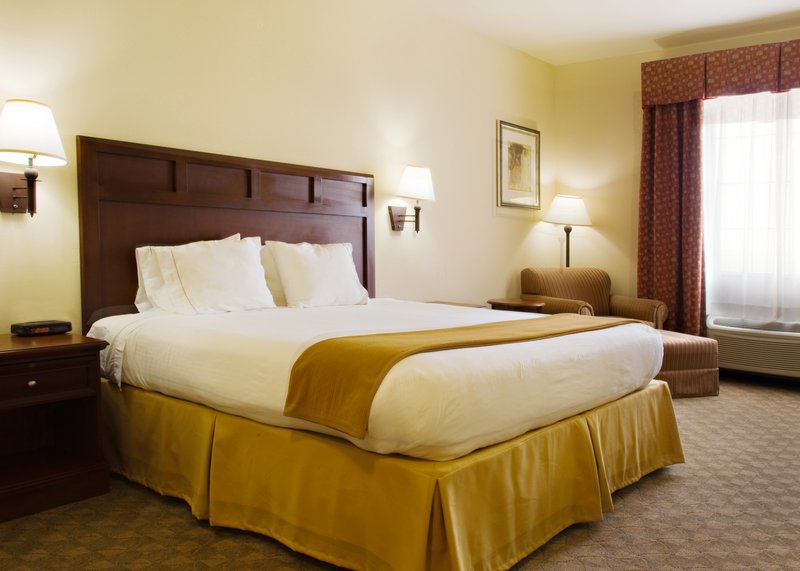 HOLIDAY INN EXP STES LEVELLAND