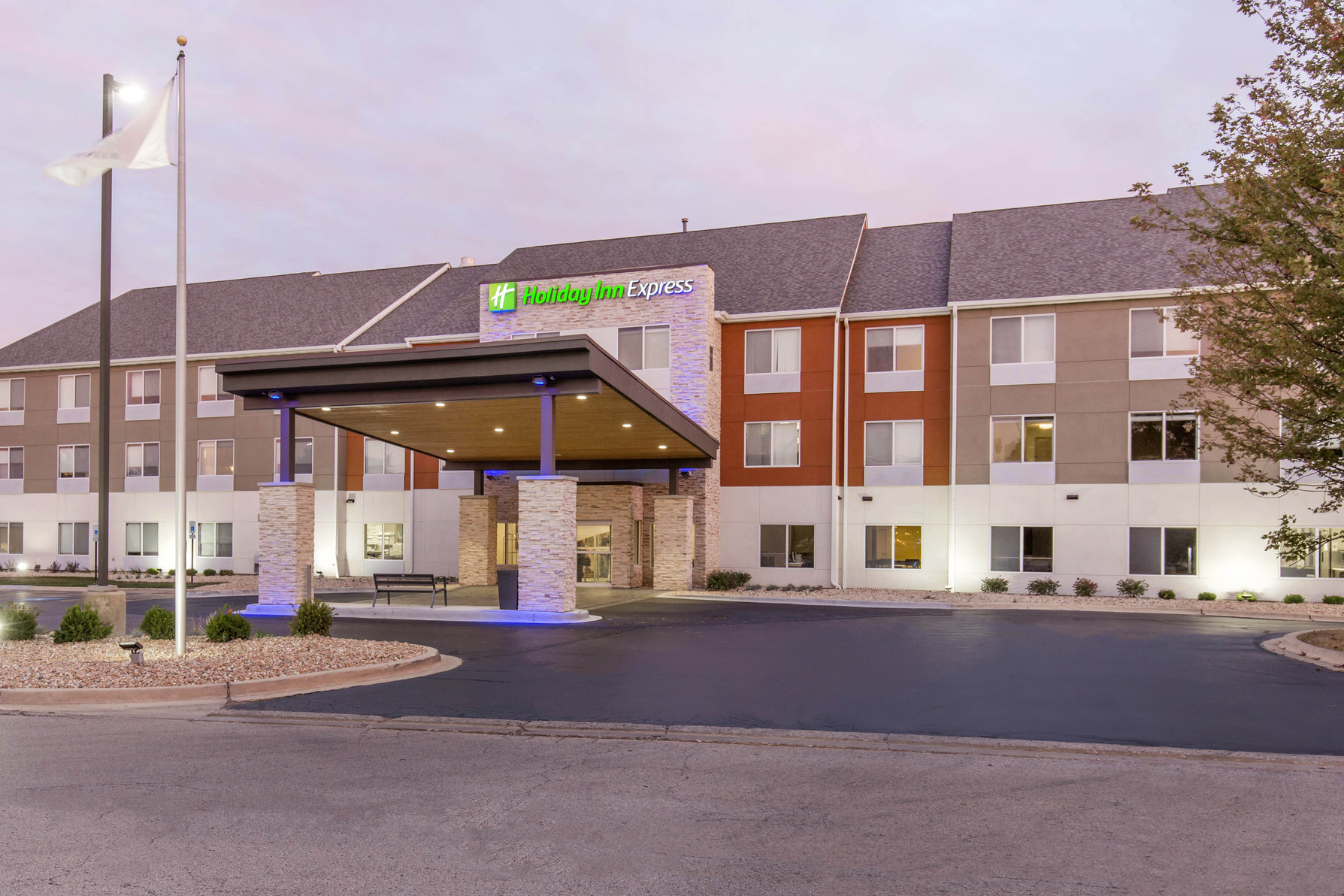 Welcome To Holiday Inn Express & Suites Chicago West-St Charles