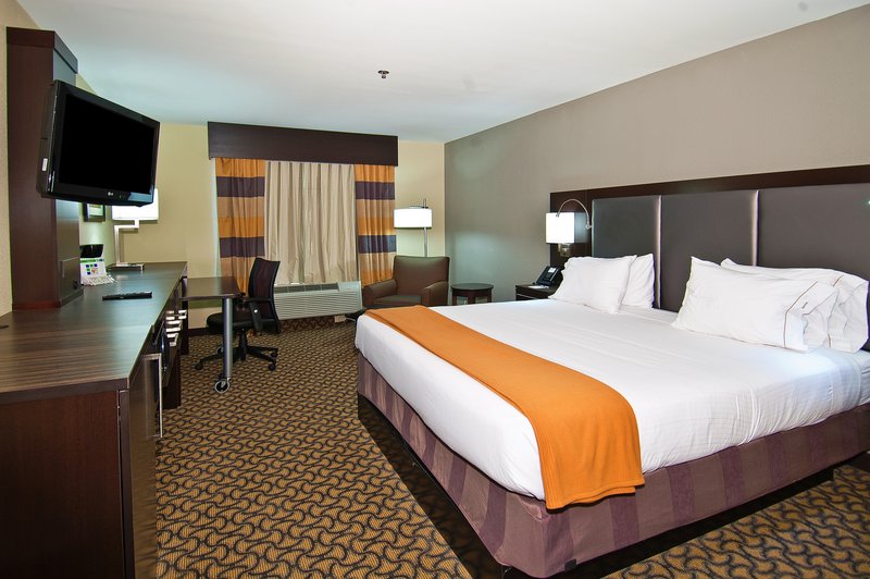 Holiday Inn Express Suites Pearl