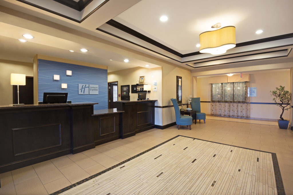 Relax in our Elegant and Comfortable Lobby