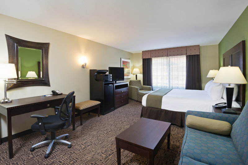 HOLIDAY INN EXPRESS SUITES RICHFIELD