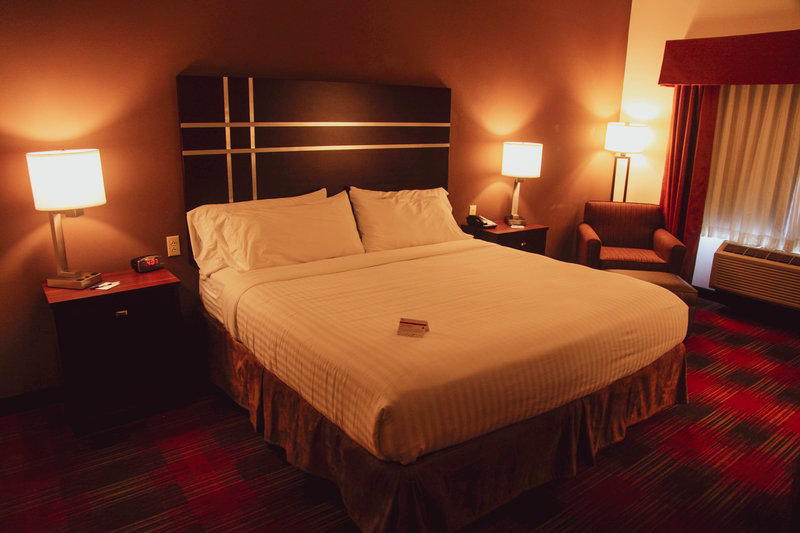 Holiday Inn Express and Suites La Vale – Cumberland