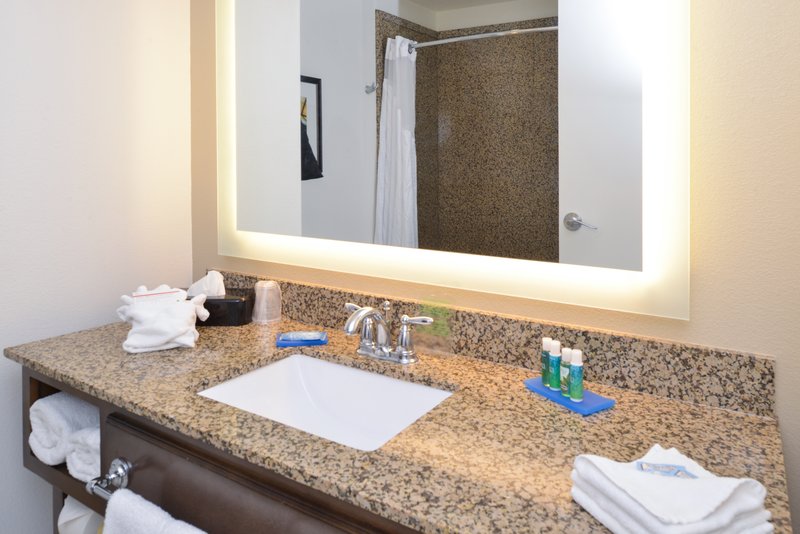Holiday Inn Express and Suites Pocatello