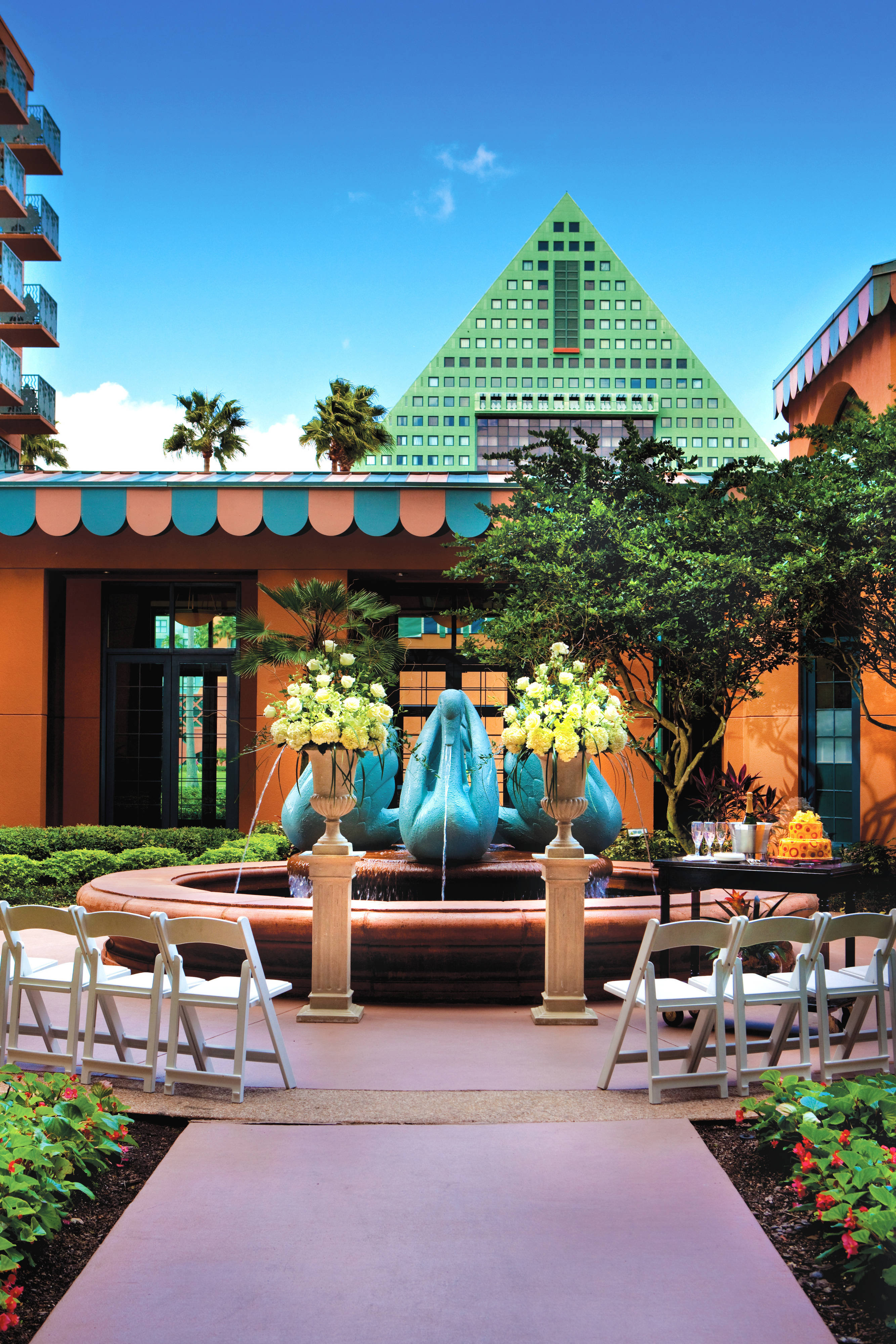 xclusive outdoor living pool orlando reviews on Walt Disney World Swan Orange Florida Price Address Reviews