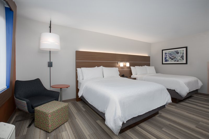 TWO QUEEN BEDS NONSMOKING