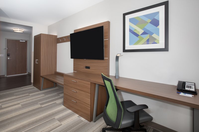 Holiday Inn Express and Suites Dakota Dunes