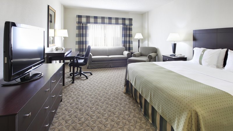 1 KING BED LEISURE NONSMOKING