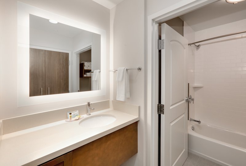 Staybridge Suites Oklahoma City – Downtown