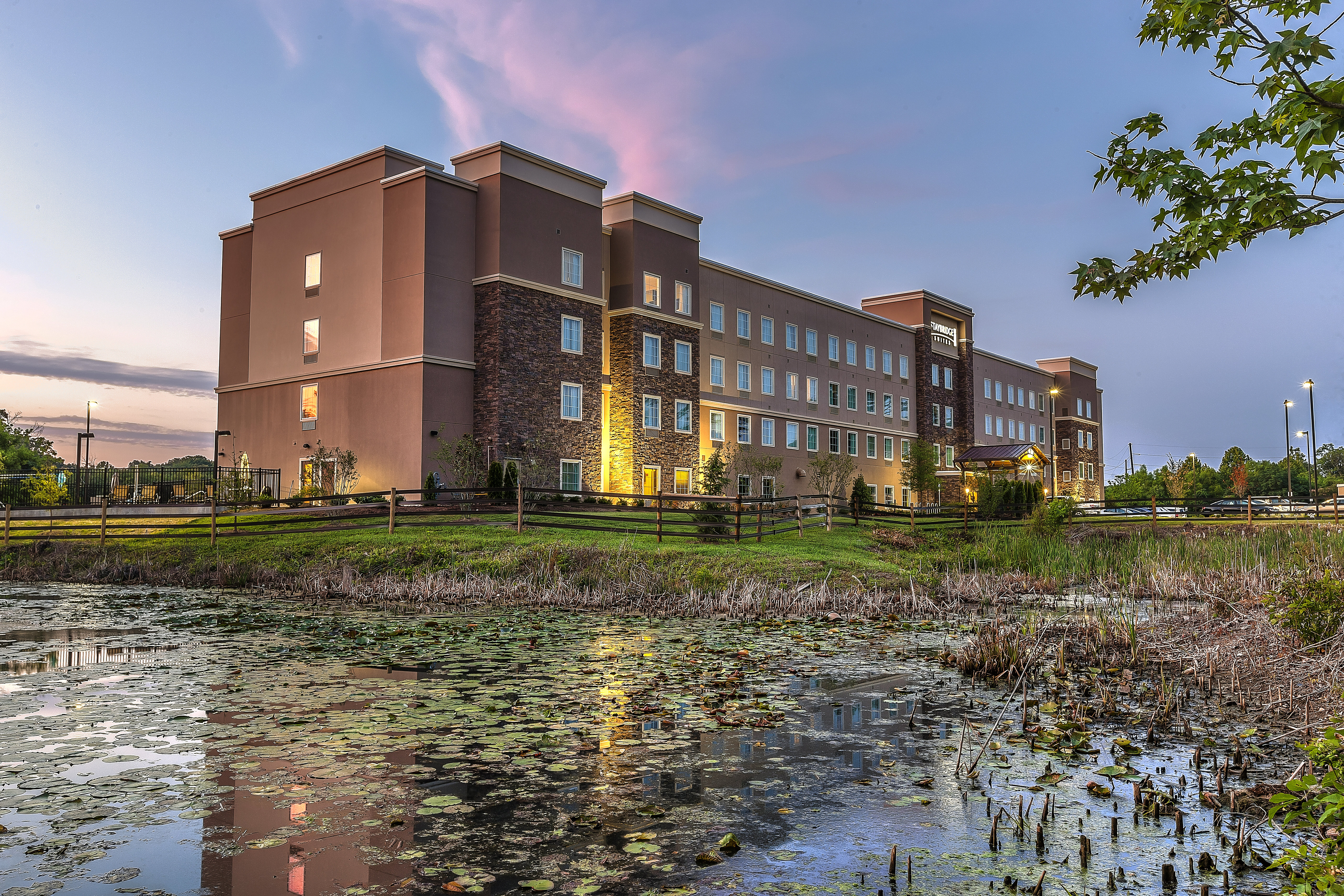 Staybridge Suites Knoxville-West