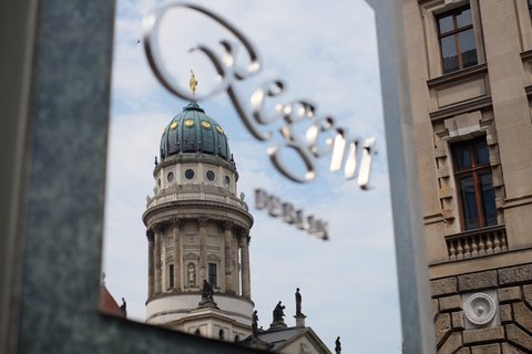 Äußeres des Hotels gegenüber vom Gendarmenmarkt