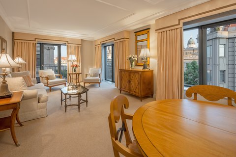 Deluxe Suite mit Blick auf den Gendarmenmarkt