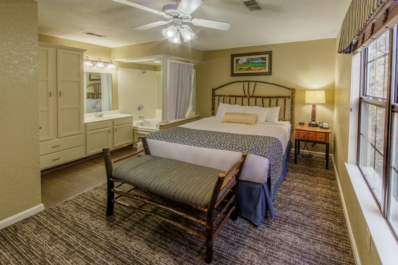 Holiday Inn Club Vacations Oak n’ Spruce Resort