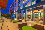 Aloft by Marriott Portland Airport at Cascade Station