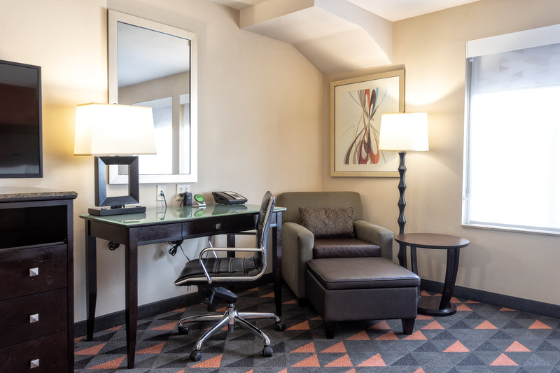 HOLIDAY INN OCEANSIDE NW